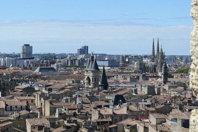 2-Hour Walking Tour of the City’s Iconic Sights and History - Place de la Comédie and the Grand Théâtre: neoclassical grandeur with a backstory