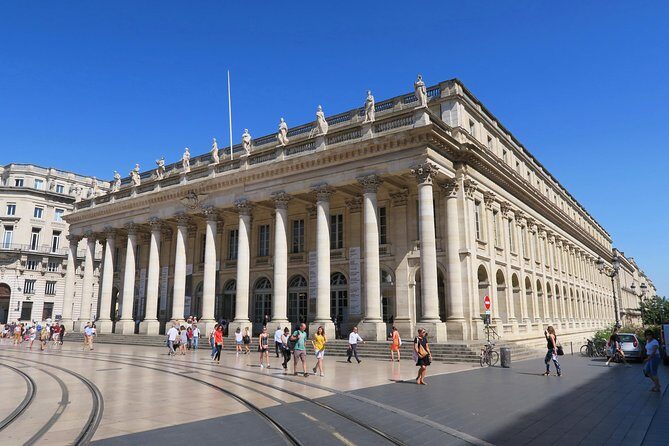 2-Hour Walking Tour of the City’s Iconic Sights and History - Price and time value: paying $17.37 for context, not just photos