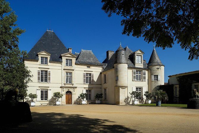 3H private city tour of Bordeaux and vineyard in a Citroën DS - Who this tour suits best (and who should pass)