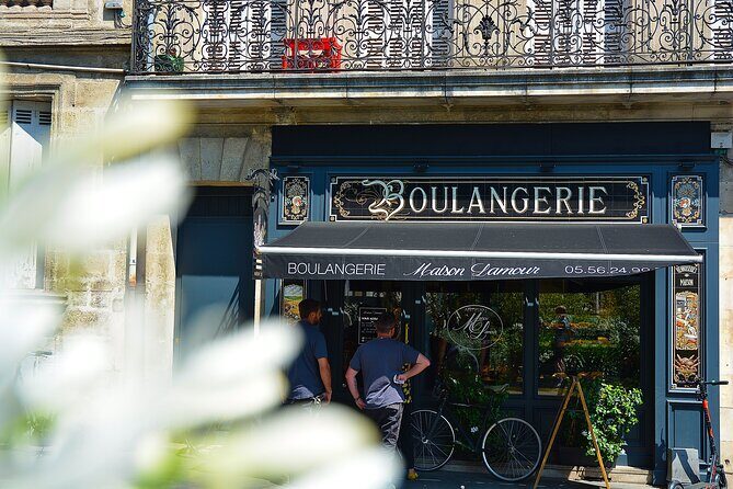 Bordeaux' Best Boulangeries & History Tour - Eglise St Pierre: Old Bordeaux secrets without the tourist roar