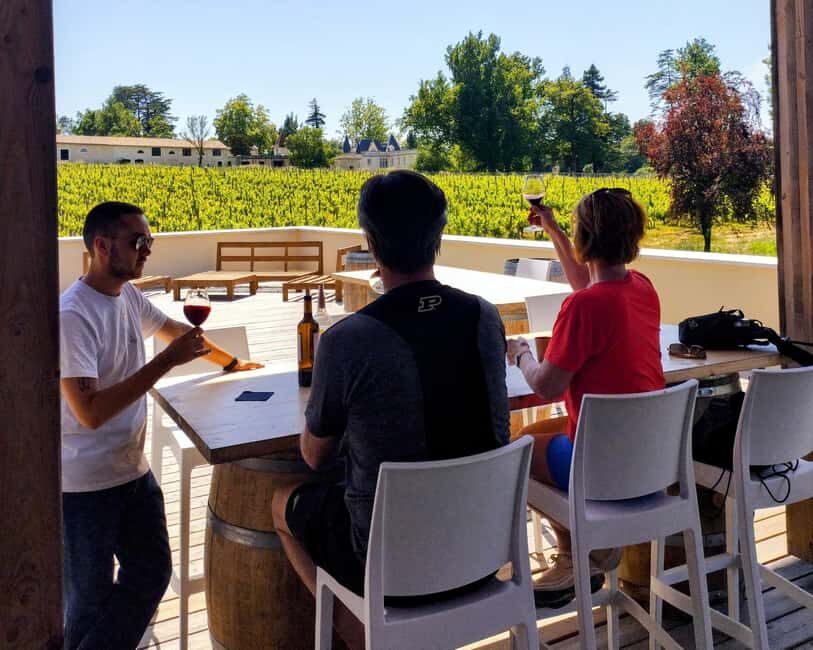 Bordeaux by Gravel Bike : Historic center & vineyards - Entre-Deux-Mers on two wheels: vineyards, hills, and real countryside time