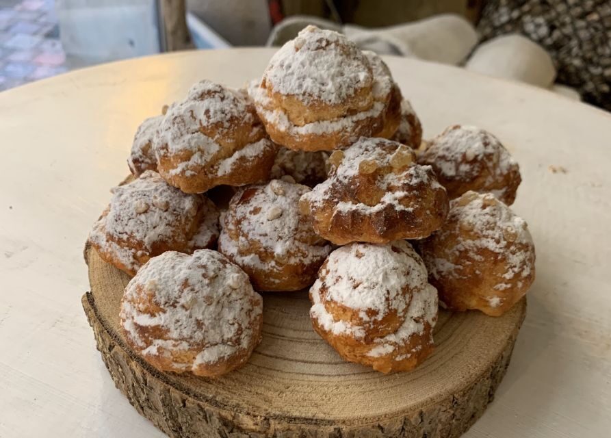 Bordeaux: Chocolate & Pastries Food Tour | 6+ Tastings - La Grosse Cloche to Place Jean Jaurès: a simple route with clear payoff