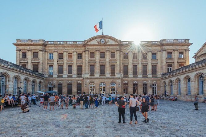 Bordeaux City Pass - Bordeaux landmarks: towers and gates with real photo payoff