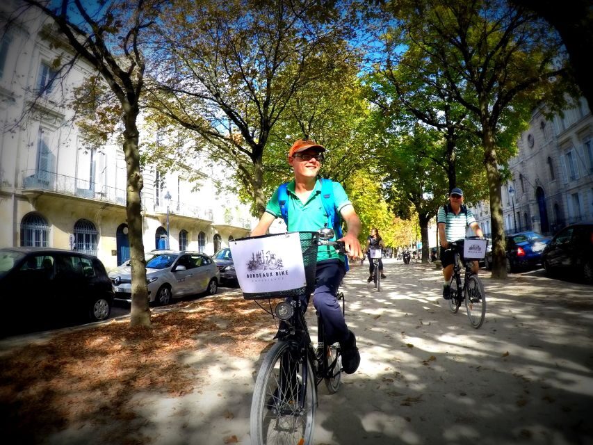 Bordeaux: Essentials 3-Hour Bike Ride - Saint-Michel and the old streets: where Bordeaux gets character fast