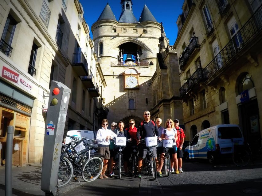 Bordeaux: Essentials 3-Hour Bike Ride - Pont Chaban-Delmas and the Chartrons quays: modern Bordeaux on the river