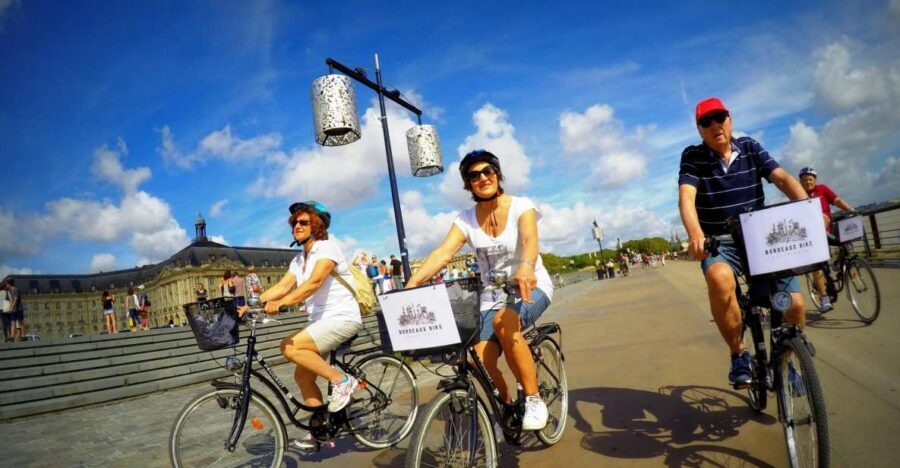 Bordeaux: Essentials 3-Hour Bike Ride - Palais de Justice, Cathedral, and the Big Bell: starting with the city’s backbone