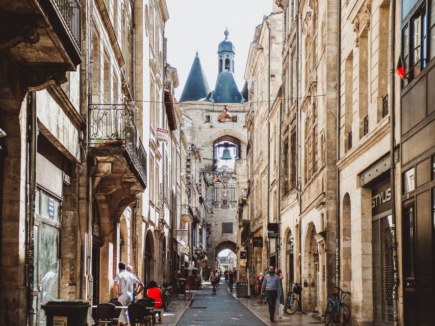 Bordeaux: Exclusive Private Guided Walking Tour - The 18th-Century Bordeaux Story You Can See in One Walk