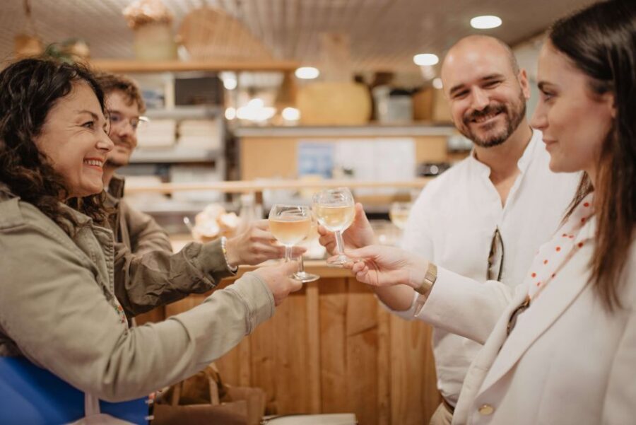 Bordeaux: Food Tour in the Historic District - The address book at the end: the part that keeps paying off