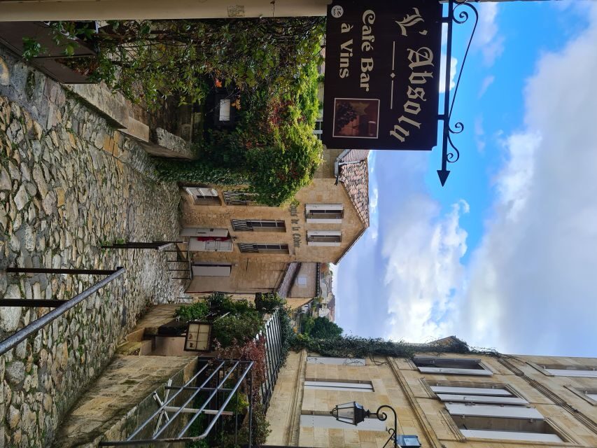 Bordeaux Full Day Wine Tour - 3 Wineries & Picnic Lunch - Getting to Bordeaux’s tour start without stress