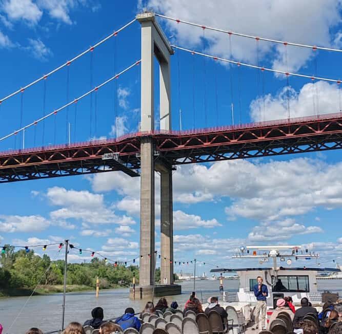 Bordeaux: Guided River Cruise - The Live Commentary: Medieval-to-Renaissance Bordeaux, Delivered on Board