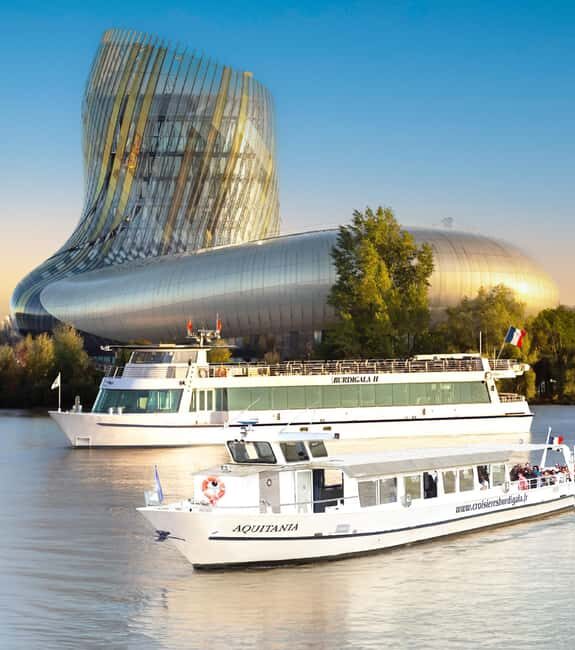 Bordeaux: Guided River Cruise - Cité du Vin: Photo Stop and Tasting Moment
