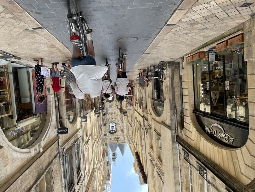 Bordeaux: Historic Center & Chartrons District Bike Tour - Jardin Public to Palais Gallien: easing into Bordeaux’s layers