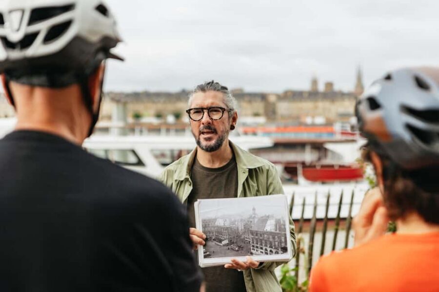 Bordeaux: Historic Center & Chartrons District Bike Tour - Darwin Eco-systeme: the creative break that keeps the tour human