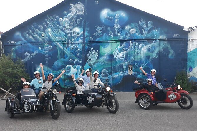 Bordeaux in 3 hours with tastings, in a private sidecar - Porte Cailhau to Sainte-Croix: walking breaks that actually matter