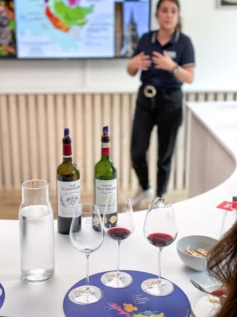 Bordeaux: Introduction to Bordeaux Wines Tasting Workshop - Tasting techniques that help you smell what you’re smelling