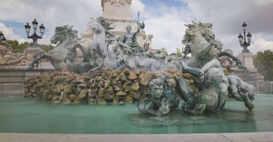 Bordeaux : Must-See Attractions Walking Tour - Grand Théâtre de Bordeaux: When Architecture Gets the Lead Role