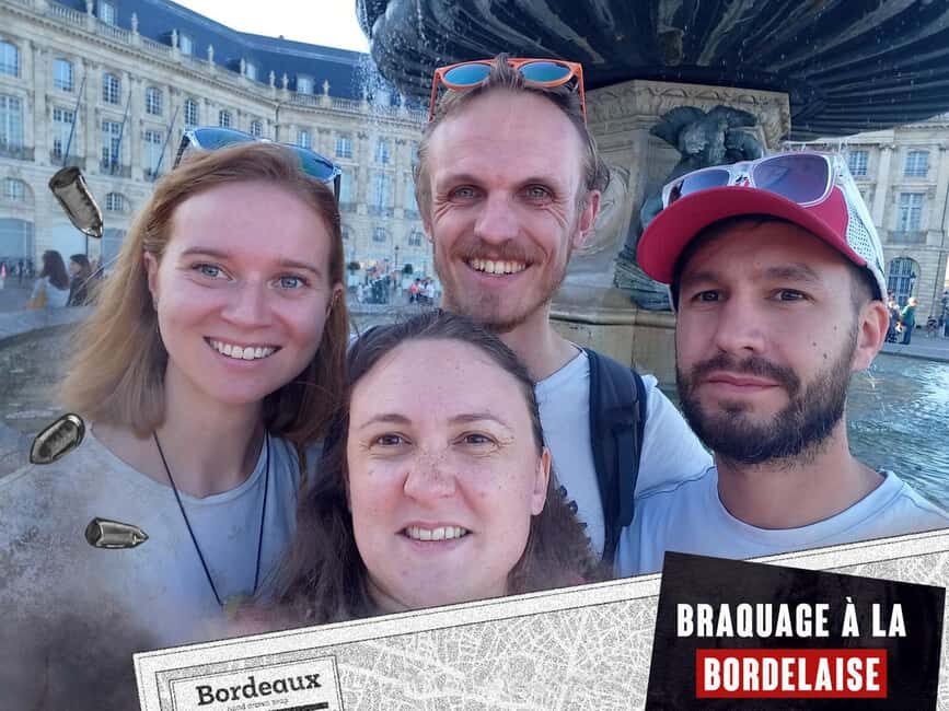 Bordeaux: Outdoor Escape Game - Braquage à la bordelaise - Starting at Place Saint-Pierre: the best way to get your bearings