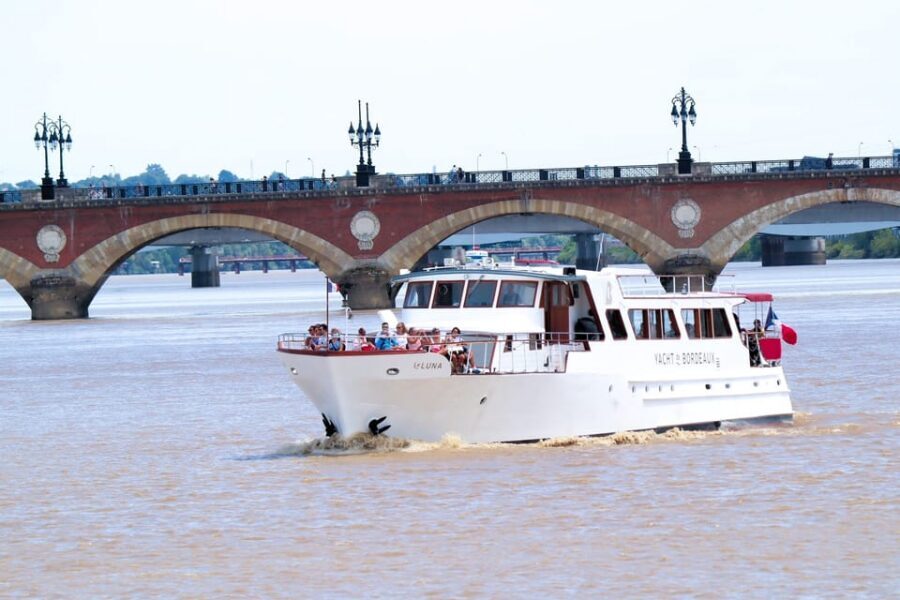 Bordeaux: River Garonne Cruise with Glass of Wine and Canelé - Comfort, Crowd Flow, and What to Expect On Board
