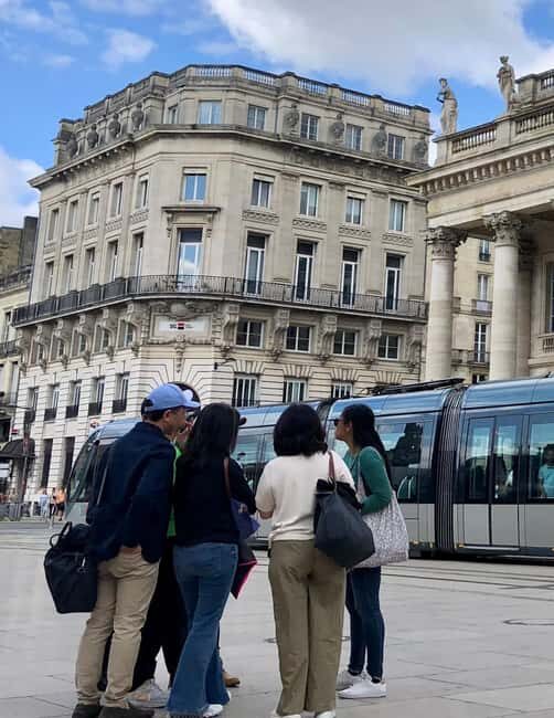 Bordeaux: Small group - Guided Walking Tour - Cathédrale Saint-André and Bordeaux’s origins you can see