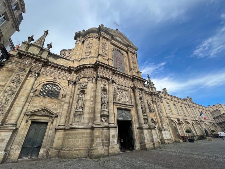 Bordeaux: Small group - Guided Walking Tour - Rue des Bahutiers and Porte Cailhau: medieval trades and city gate energy