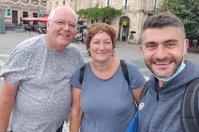 Bordeaux Unveiled: The Ultimate Private Walking Experience - Promenade Sainte Catherine: Bordeaux’s long commercial spine