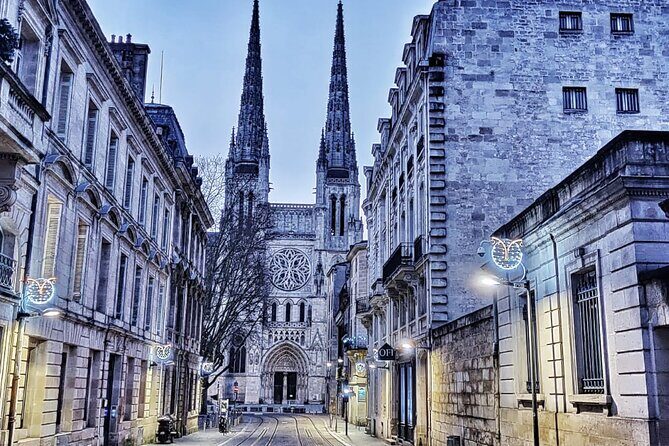 Bordeaux Unveiled: The Ultimate Private Walking Experience - Place de la Bourse: the square, the fountain, and the view