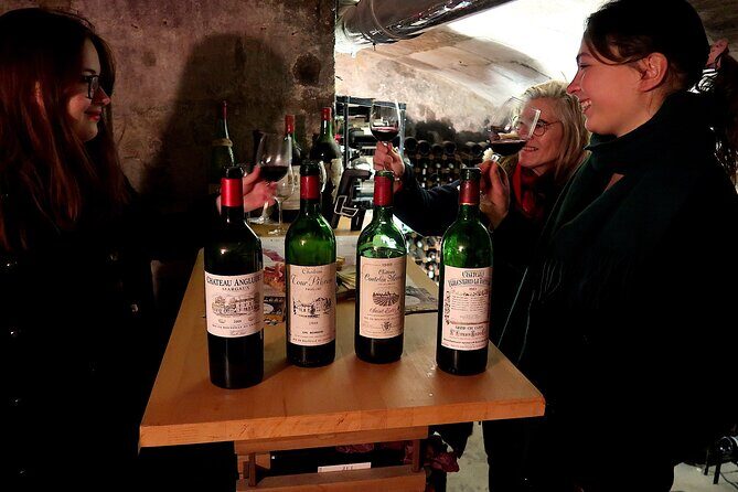 Bordeaux Wine Tasting – Discover Old Vintages - What you eat while you taste: charcuterie, local cheese, bread