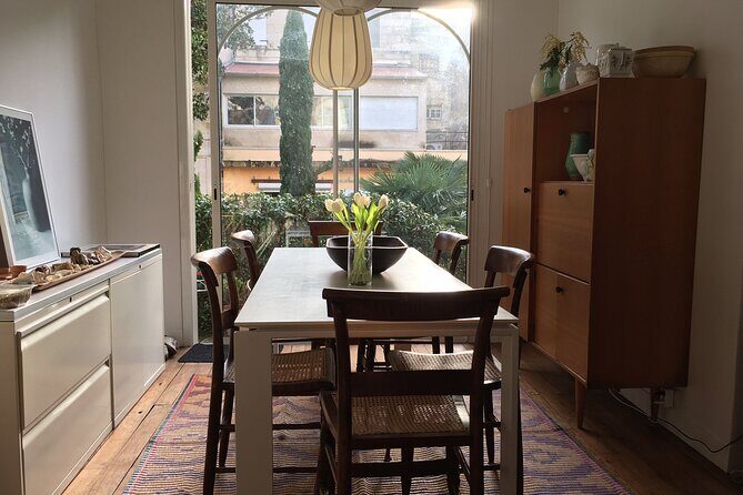 Dine With a Bordeaux Local in a Chartrons / Jardin Public Home - A cozy evening, so plan for an informal pace
