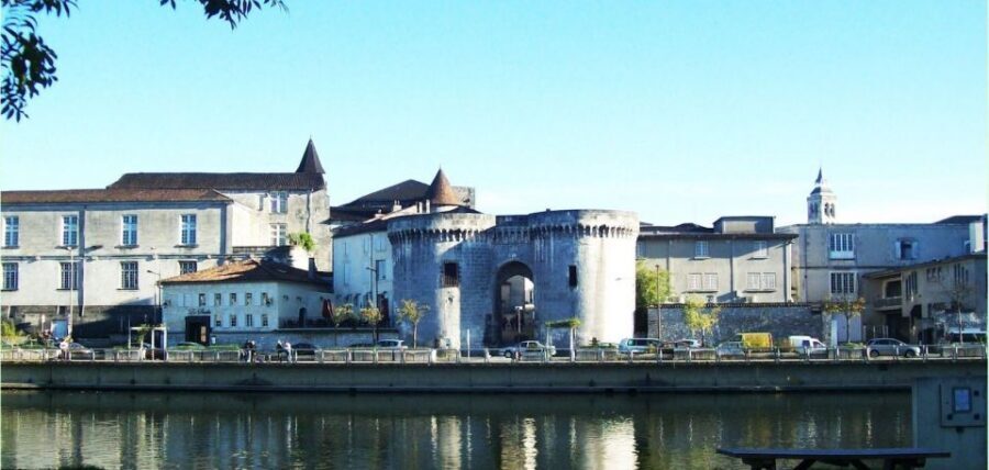 From Bordeaux: Cognac Private Wine Tour - How the Bordeaux-to-Cognac day fits in: 8:30am to 6:00pm