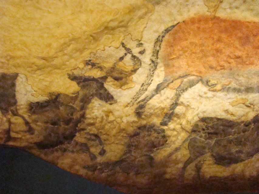 From Bordeaux: Lascaux and Dordogne Valley Private Tour - Rouffignac Cave: 1,000 mammoths and an electric train ride (1.5 hours guided)