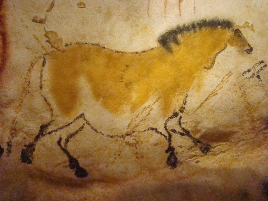 From Bordeaux: Lascaux and Dordogne Valley Private Tour - The drive out of Bordeaux: how Christian sets you up for the caves