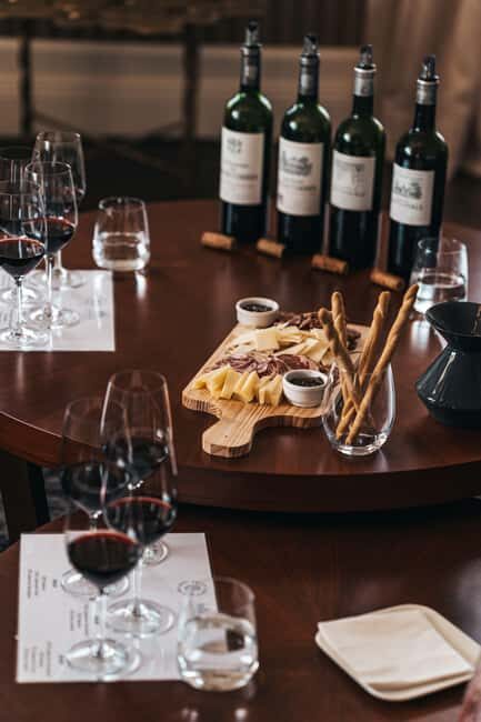 From Bordeaux: Private Wine Tour to Saint-Émilion - The guide makes the day: adapting to your group pace