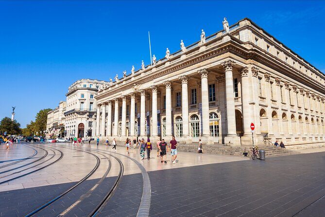 Gourmet tour of Bordeaux and its sweet specialties - The real star: four sweet specialties from independent traders