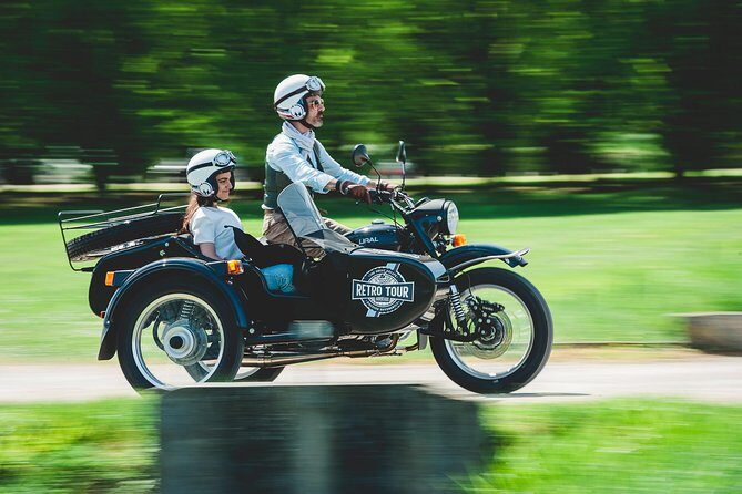 Half-day private tour in Saint-Emilion in a sidecar - Price and value for a private 4.5-hour tour