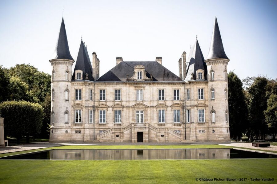 Médoc Morning Wine Tour - Winery & Tastings - Winery stop #1: tasting with context and vineyard time
