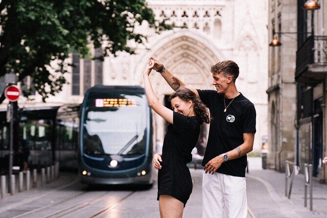 Photo tour in Bordeaux - the most beautiful spots of "the Port de la Lune" - Terrace coffee or a glass of wine: the calm reset that improves photos