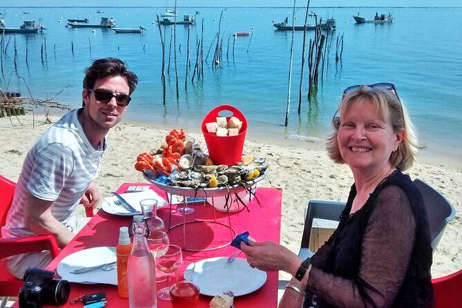 Private Arcachon Full-Day tour, from Bordeaux - Guided Arcachon historical center: villas, parks, and local flavor