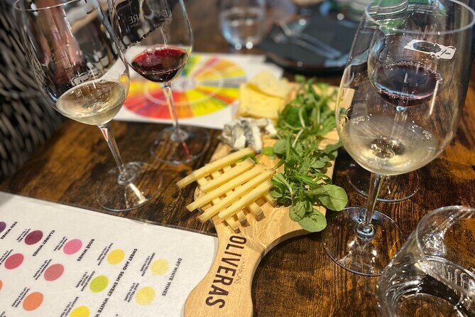 Private - Best of Bordeaux Walking Tour + Glass of Bordeaux Wine - The included Bordeaux natural wine: small, but meaningful