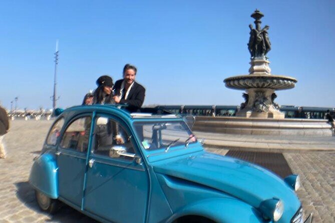 Private tour of Bordeaux Unesco in Citroën 2cv - Water Mirror, Cailhau Gate, and the best UNESCO-style riverside looks