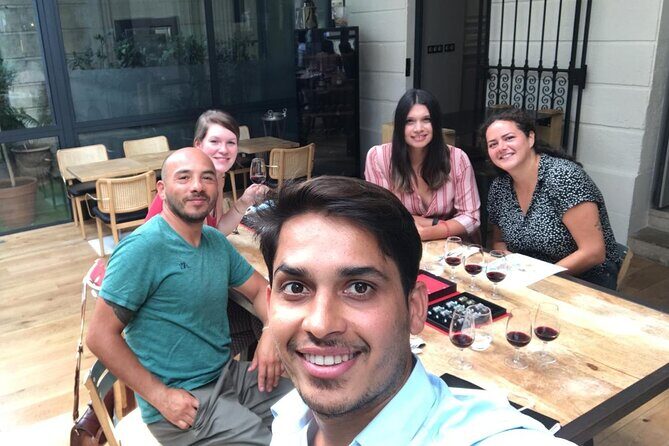 Professional - Bordeaux Wine and Cheese Tasting with a walking tour - The blind tasting in Chartrons: bio wine, cheese, and real pairing practice