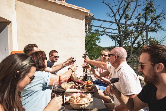 Saint-Emilion Electric Bike Day Tour with Wine Tastings & Lunch - Electric bikes in Saint-Émilion: the sweet spot of effort and views