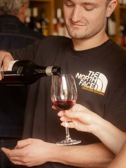 The Ultimate Bordeaux Food Tour: Full Meal & Fine Wines - Why the guides matter: Andrew, Antoine, Aurélien, Clara