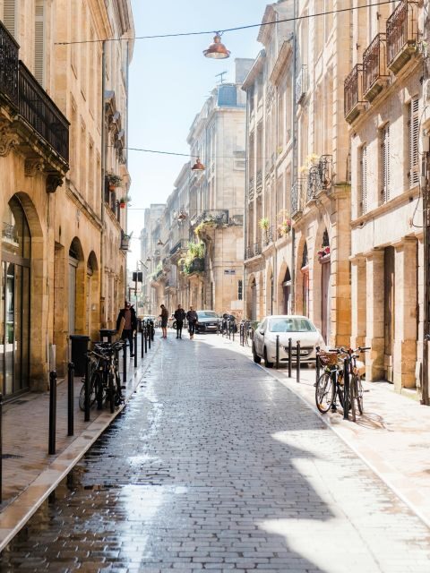 Walking Tour in Bordeaux with Tastings and Stories - Between the Tastings: “Secret Stops” That Teach You How to See Bordeaux
